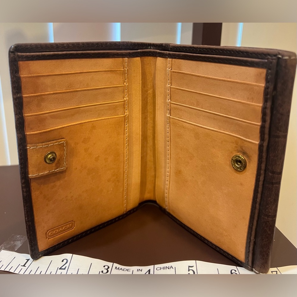 Coach EUC Vtg Saddle Brown Leather Bi-Fold Card Holder Snap Front Coin Wallet - Picture 7 of 13